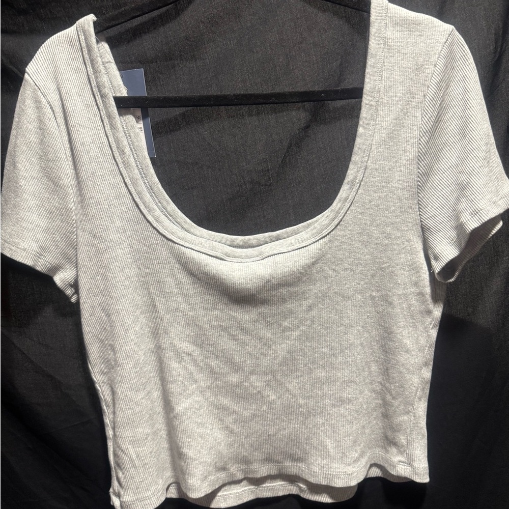Universal Thread Gray Asymmetrical Crop T-Shirt